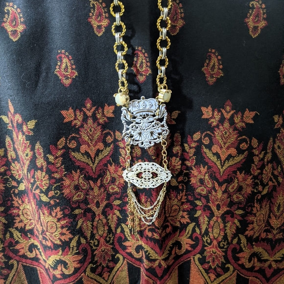 MAC Necklace - Picture 3 of 10